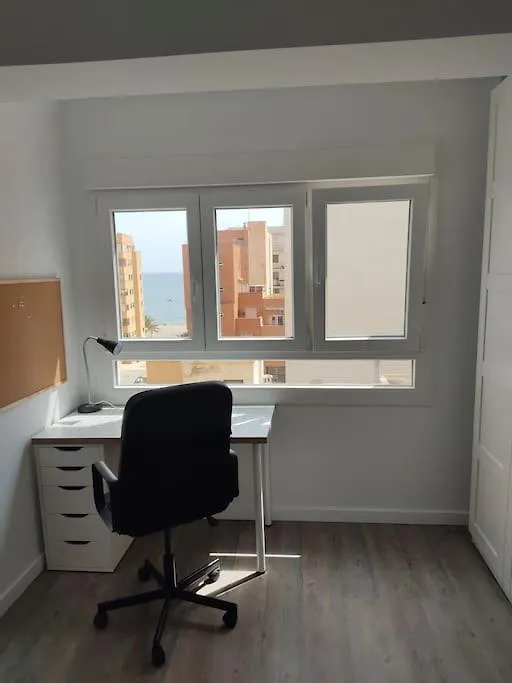 Bonito Piso Con Vistas A La Playa Apartment Almeria